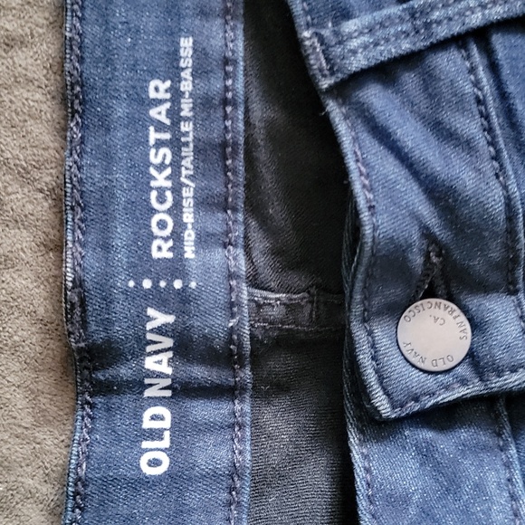 Old Navy Denim - Old Navy Mid Rise Rockstar Blue Jeans sz 8